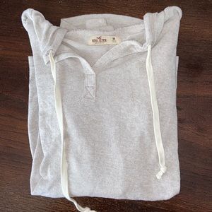 Hollister sweatshirt